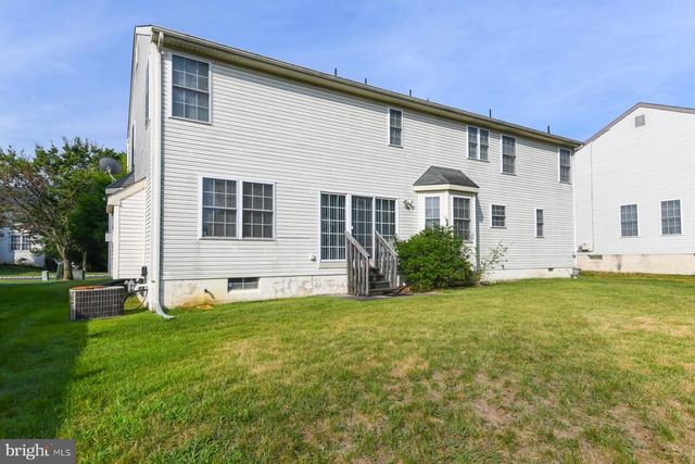 5 BROOKSTONE DR, Sicklerville, NJ 08081
