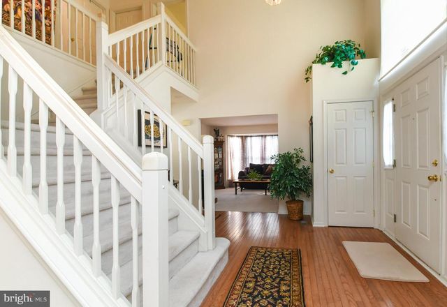 5 BROOKSTONE DR, Sicklerville, NJ 08081