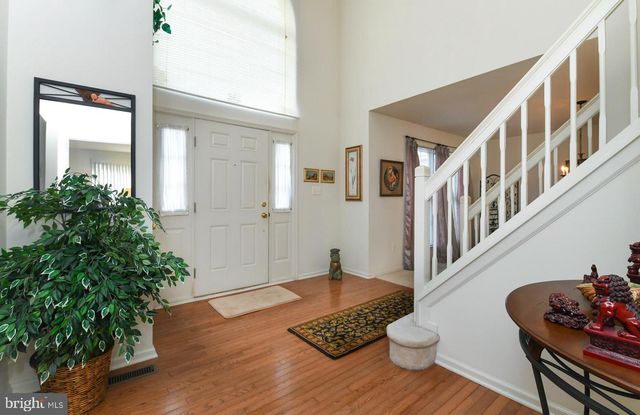 5 BROOKSTONE DR, Sicklerville, NJ 08081