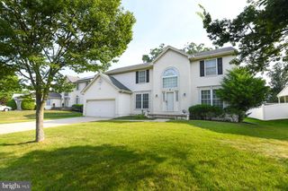 5 BROOKSTONE DR, Sicklerville, NJ 08081