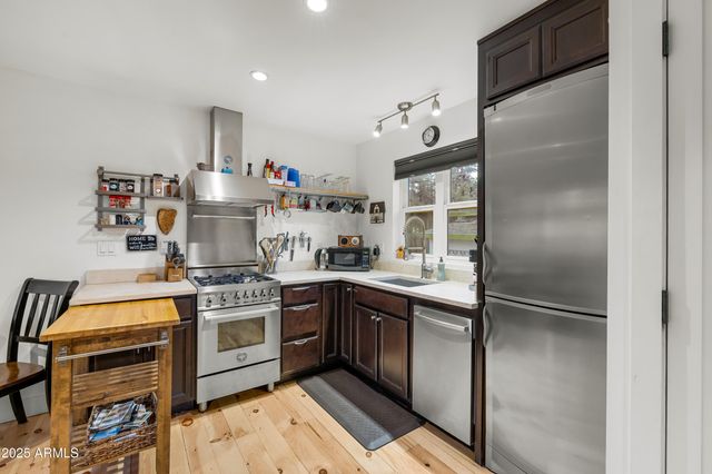 419 KIOWA --, Flagstaff, AZ 86005