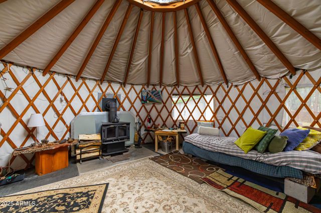 419 KIOWA --, Flagstaff, AZ 86005