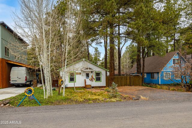 419 KIOWA --, Flagstaff, AZ 86005