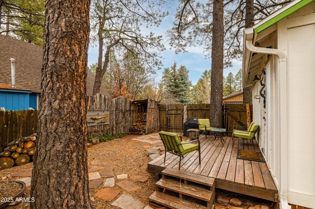 419 KIOWA --, Flagstaff, AZ 86005