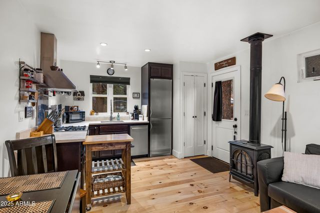 419 KIOWA --, Flagstaff, AZ 86005