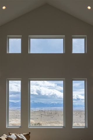 100 S Golden Eagle, Mcallister, MT 59740