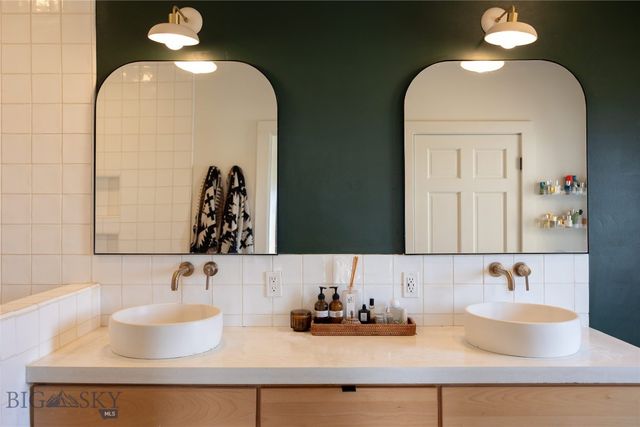 100 S Golden Eagle, Mcallister, MT 59740