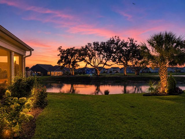 327 Galleon Dr., Little River, SC 29566