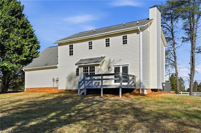 5965 Bethania Tobaccoville Road, Pfafftown, NC 27040