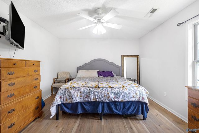 138 Rolling Meadows Road SE, Hartselle, AL 35640