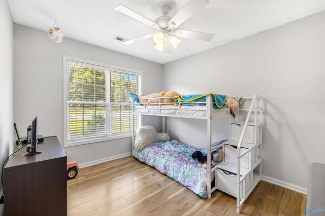 138 Rolling Meadows Road SE, Hartselle, AL 35640
