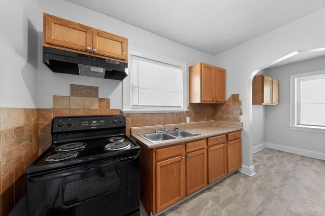 5605 Rhode Island Avenue, Cincinnati, OH 45212