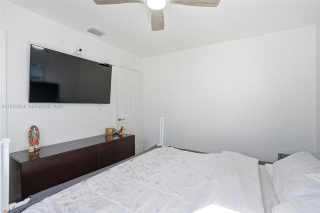 3221 NW 12th Pl, Lauderhill, FL 33311