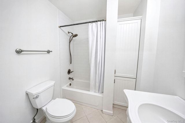 167 Pointe Circle N 167, Coram, NY 11727