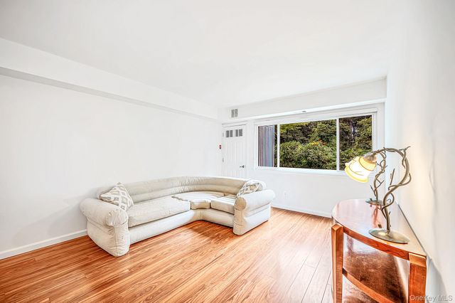 167 Pointe Circle N 167, Coram, NY 11727