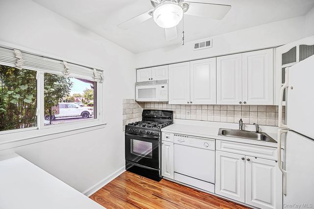 167 Pointe Circle N 167, Coram, NY 11727