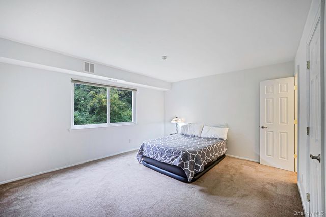 167 Pointe Circle N 167, Coram, NY 11727
