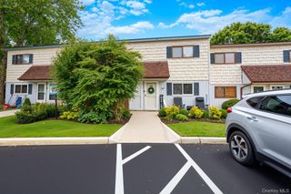 167 Pointe Circle N 167, Coram, NY 11727
