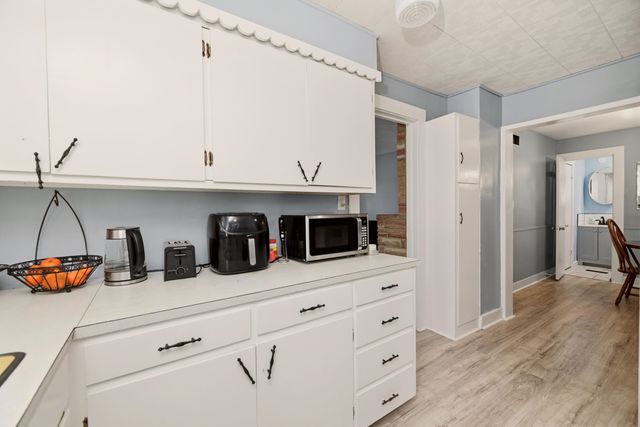 1010 S Dodge St, Wichita, KS 67213