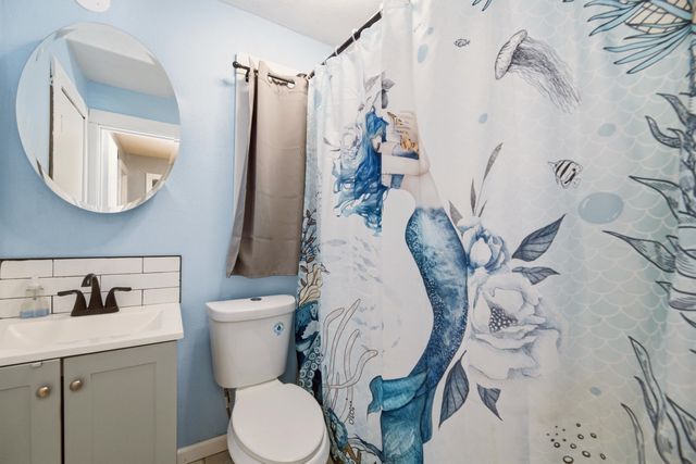 1010 S Dodge St, Wichita, KS 67213