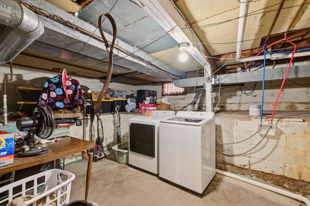 1010 S Dodge St, Wichita, KS 67213