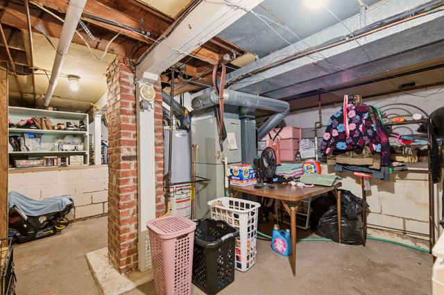 1010 S Dodge St, Wichita, KS 67213