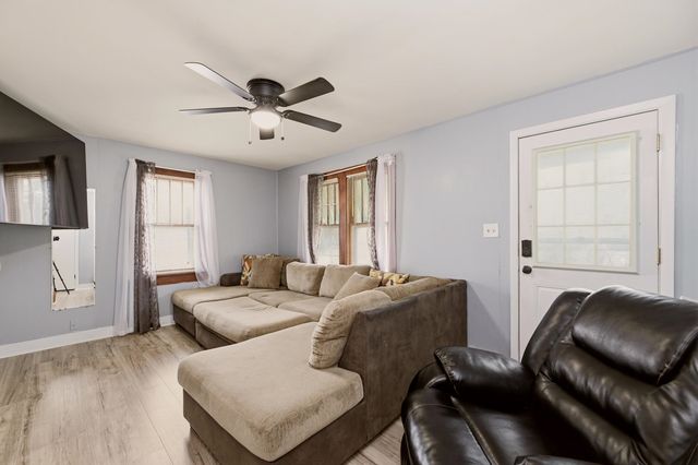 1010 S Dodge St, Wichita, KS 67213