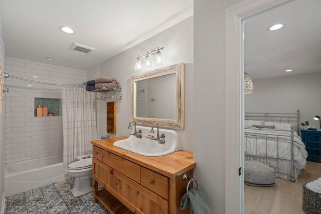 3141 Fairchild Avenue, Minnetonka, MN 55391