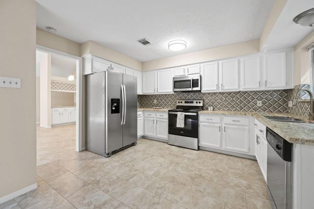 3330 Beech Point Drive, Houston, TX 77345