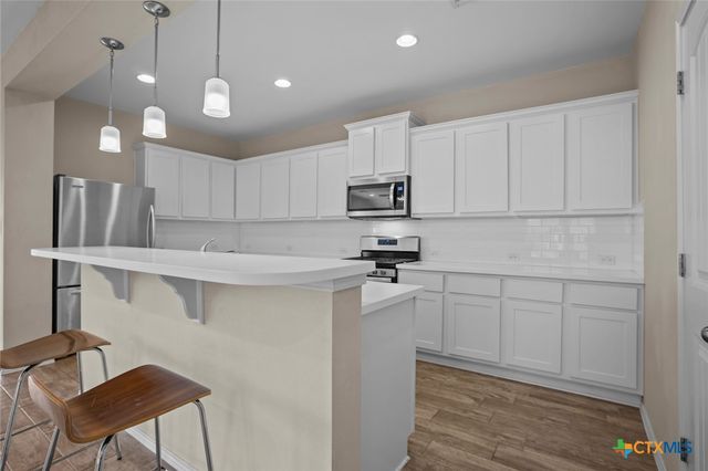104 Cypress Hills, San Marcos, TX 78666