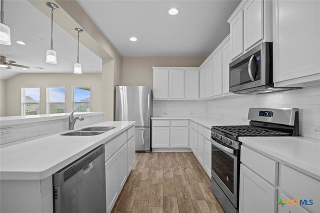 104 Cypress Hills, San Marcos, TX 78666