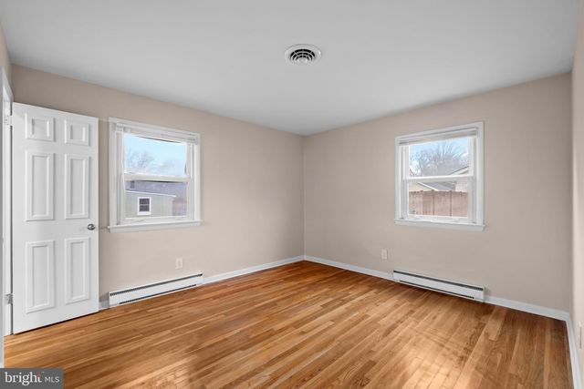 1517 LAVALE TER, Salisbury, MD 21804