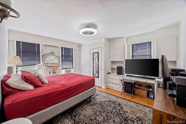 27 Faneuil Place, New Rochelle, NY 10801