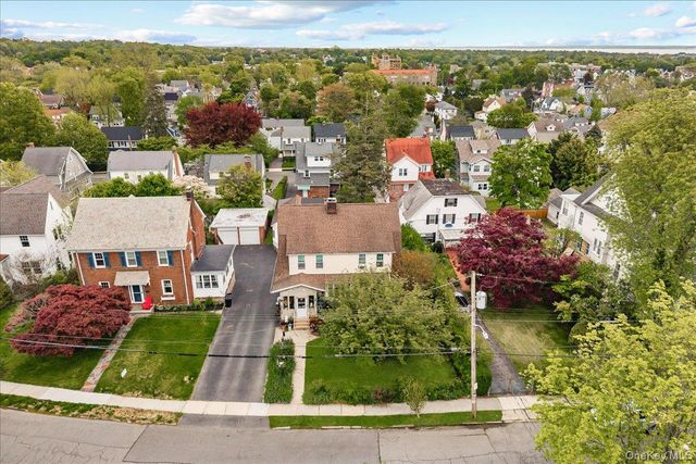 27 Faneuil Place, New Rochelle, NY 10801