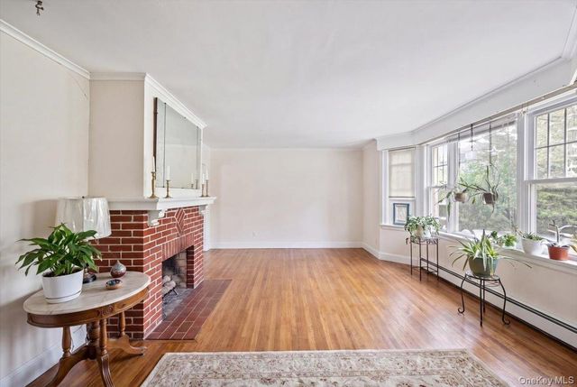 27 Faneuil Place, New Rochelle, NY 10801