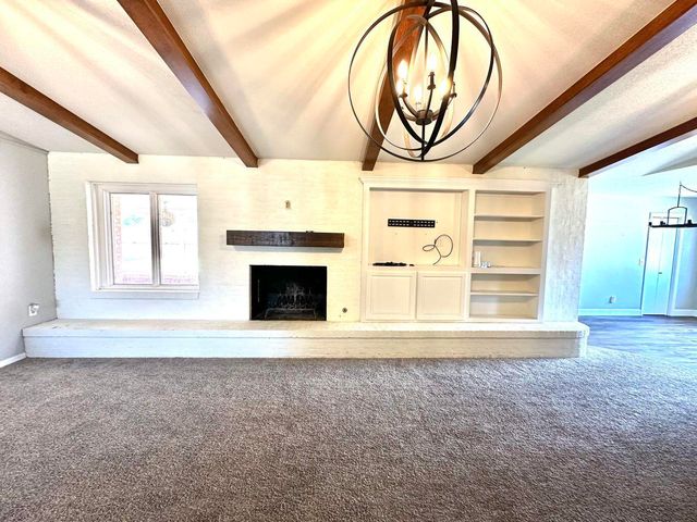 819 Holliday Drive, Plainview, TX 79072