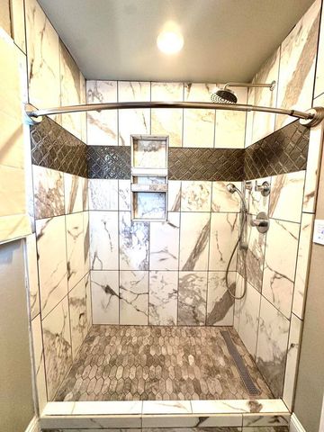 819 Holliday Drive, Plainview, TX 79072