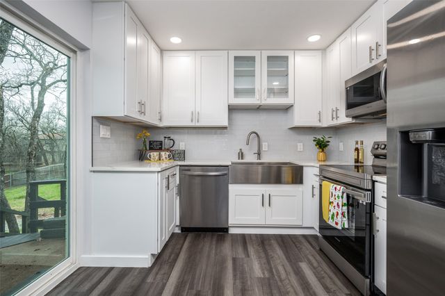 9128 Choctaw Trail, Flower Mound, TX 75022