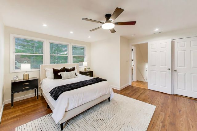 403 Dalton Avenue, Mundelein, IL 60060