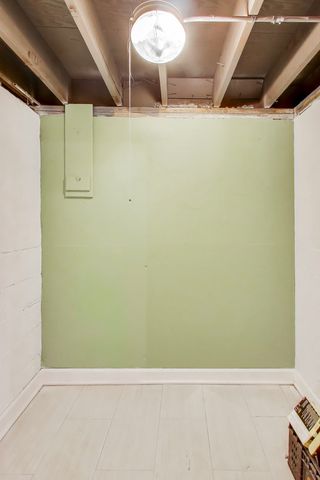 403 Dalton Avenue, Mundelein, IL 60060