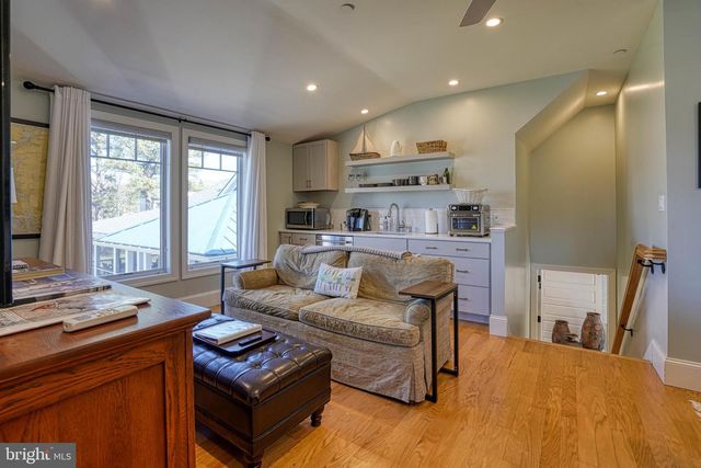 303 MANOR, Saint Michaels, MD 21663