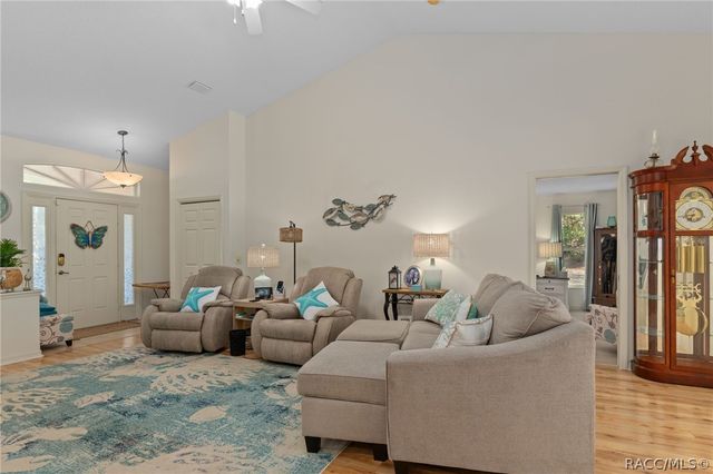 4999 N Buffalo Drive, Beverly Hills, FL 34465