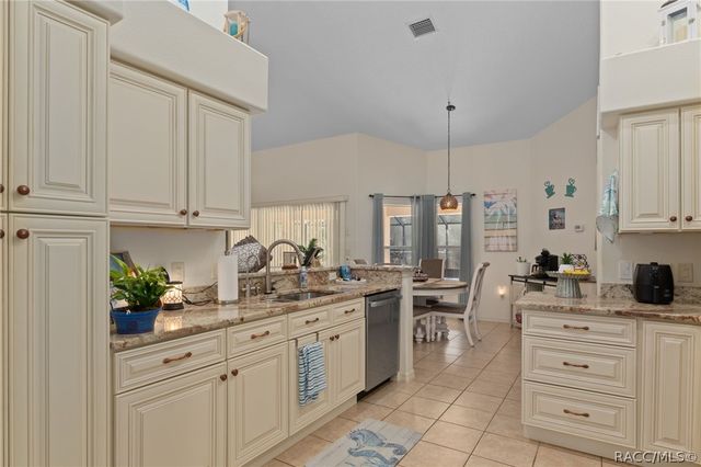 4999 N Buffalo Drive, Beverly Hills, FL 34465