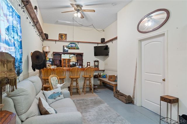 4999 N Buffalo Drive, Beverly Hills, FL 34465