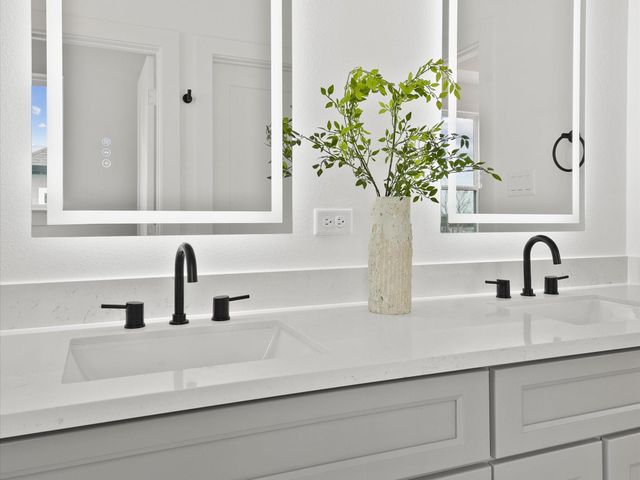 253 De Boll Street, Houston, TX 77022