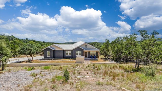 3225 hawthorne, Spring Branch, TX 78070