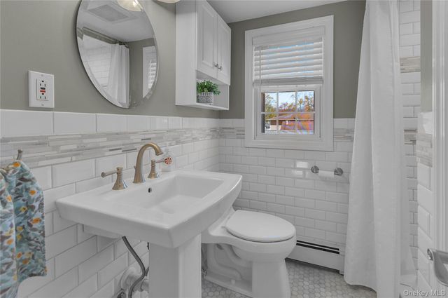 113 Roosevelt Avenue, Islip, NY 11751