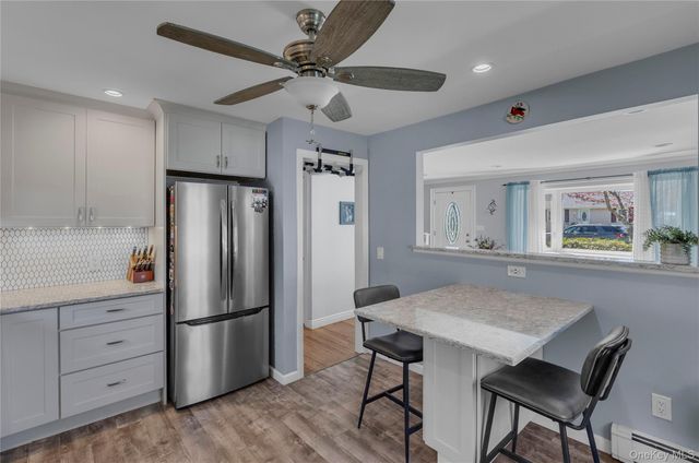 113 Roosevelt Avenue, Islip, NY 11751