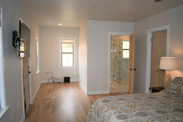 1113 Gold Avenue SW, Albuquerque, NM 87102