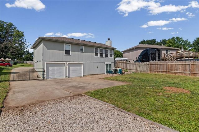 20209 E 17th Street Court N, Independence, MO 64056